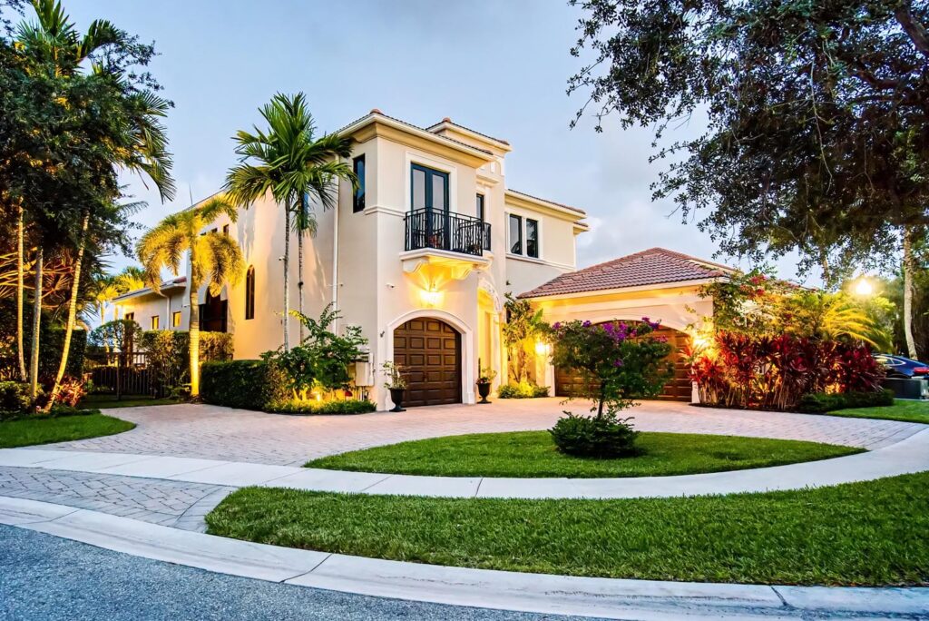 Twilight dusk real estate photoshoot, Fort Lauderdale, Florida